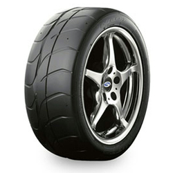 Nitto NT01 275/35ZR18 95W