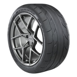 Nitto 305/35R20 new tire with 6/32 tread